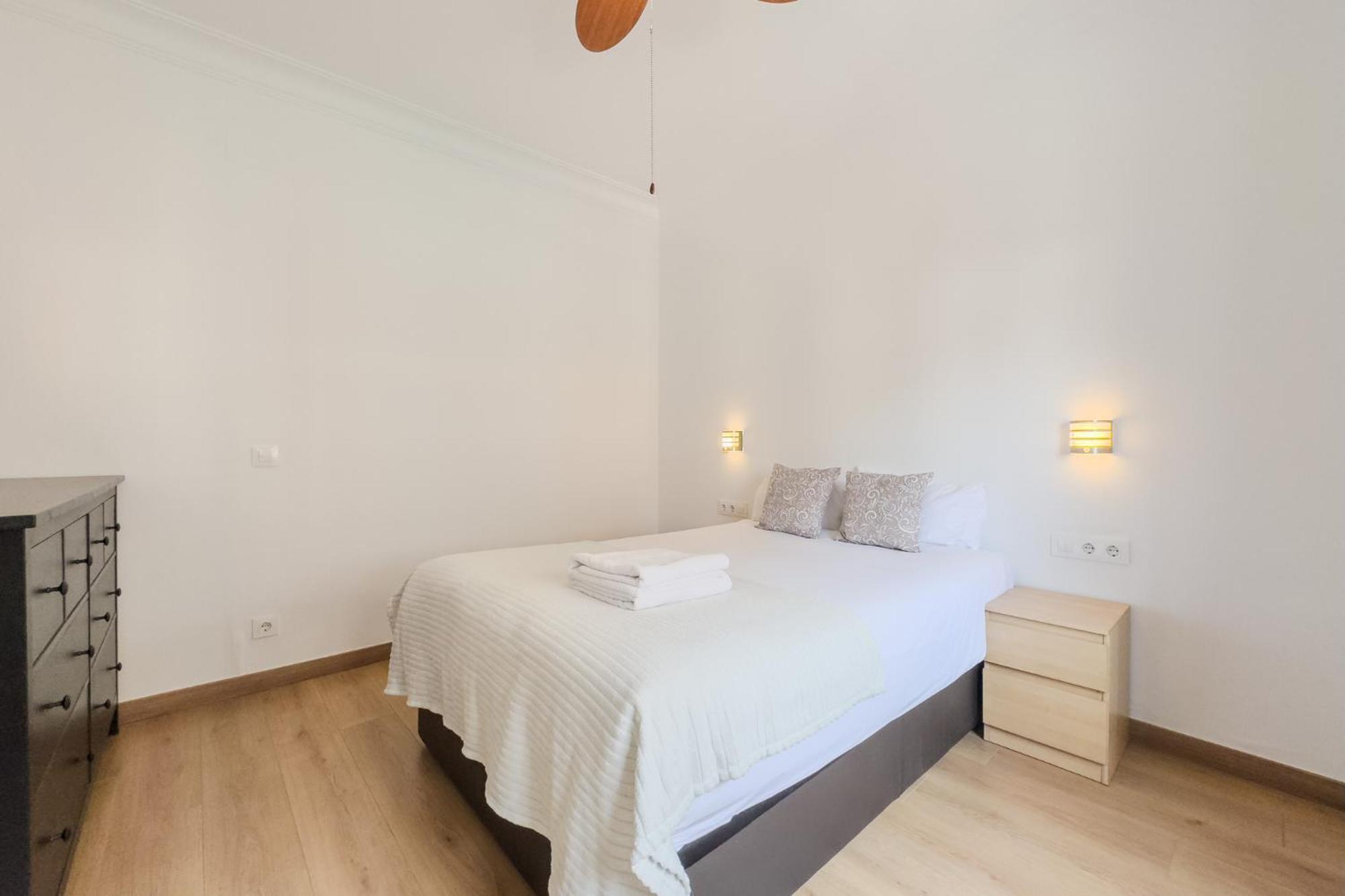 Bed&Bcn Mas Apartments L'Hospitalet de Llobregat Exteriör bild