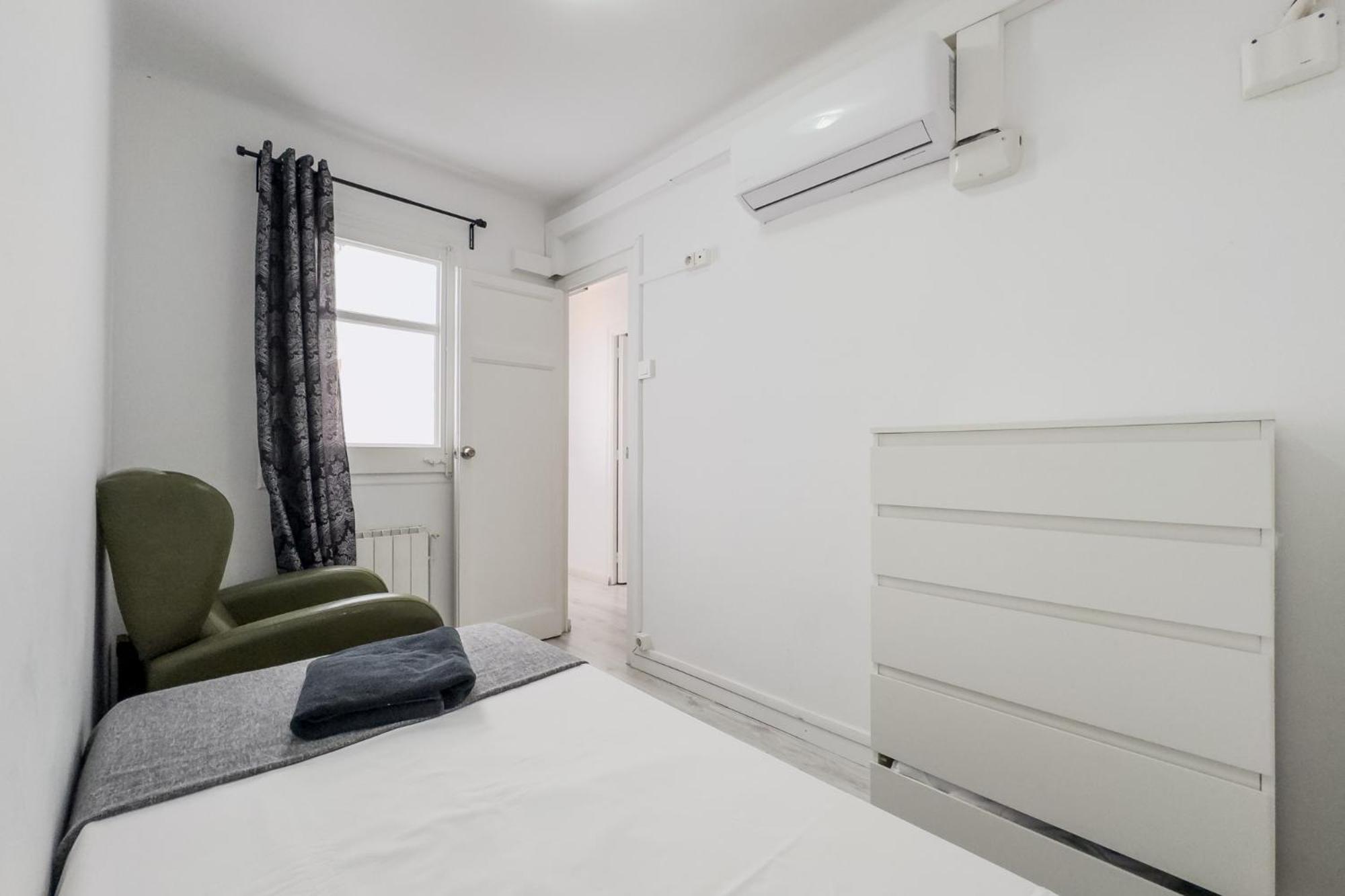 Bed&Bcn Mas Apartments L'Hospitalet de Llobregat Rum bild